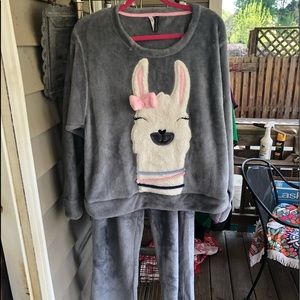 Jaclyn Intimates Pajama Set